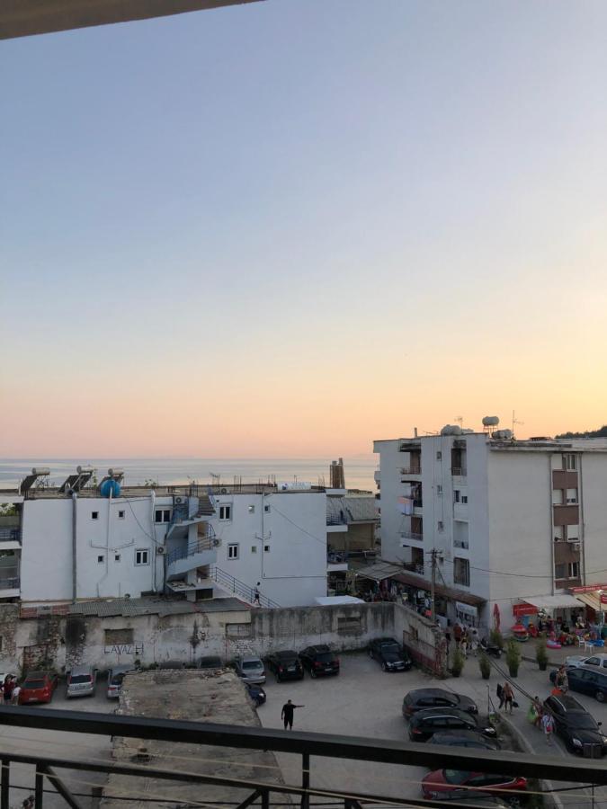 Center Hotel Pirro Himare Eksteriør bilde